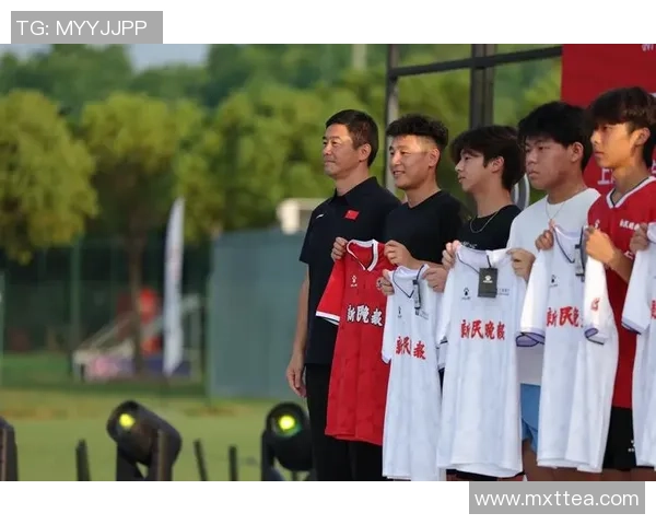 我国青少年足球联赛赛事工作会议举办